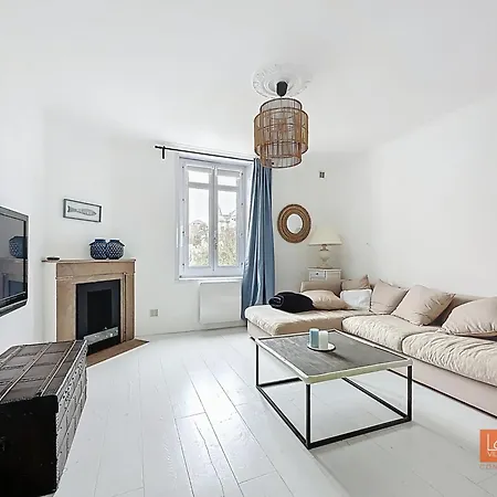 Apartament - 2 Proche Et Centre *